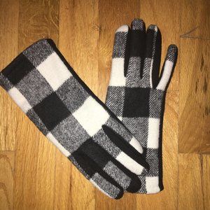 Black and White Gingham Texting Gloves